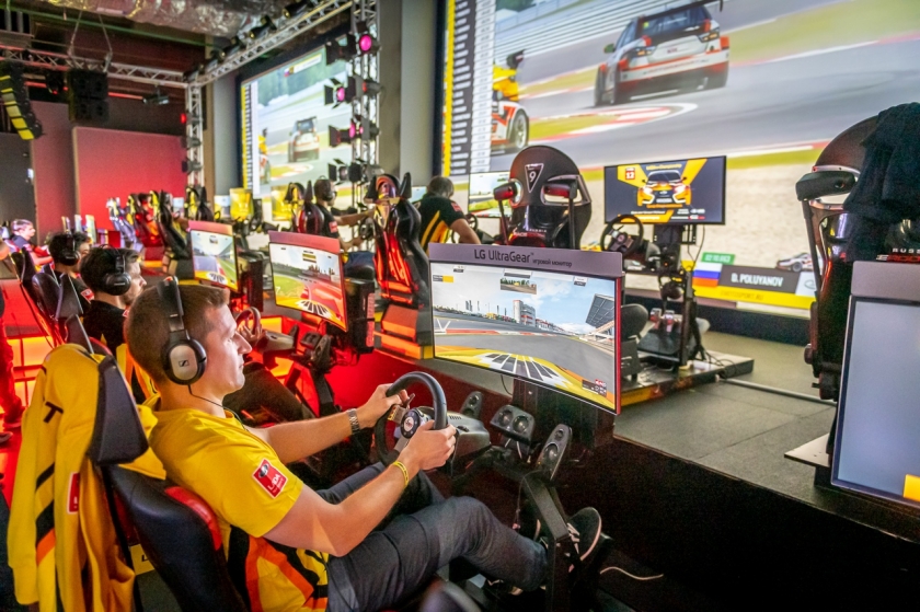 Завершился первый киберспортивный сезон чемпионата LADA e-Championship